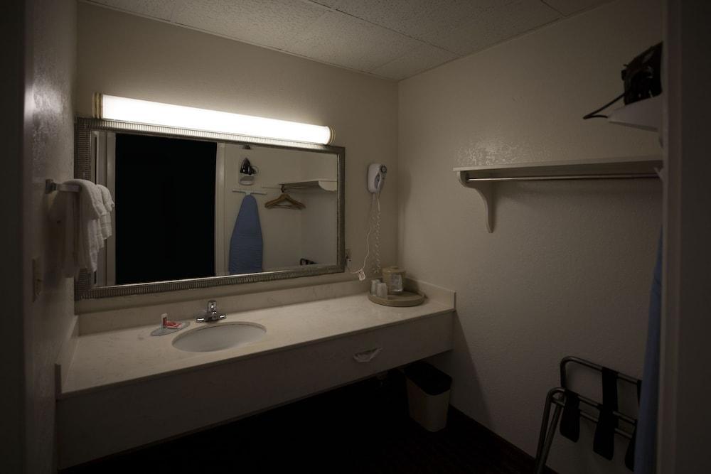 Econo Lodge Wytheville I-77 & I-81 Buitenkant foto