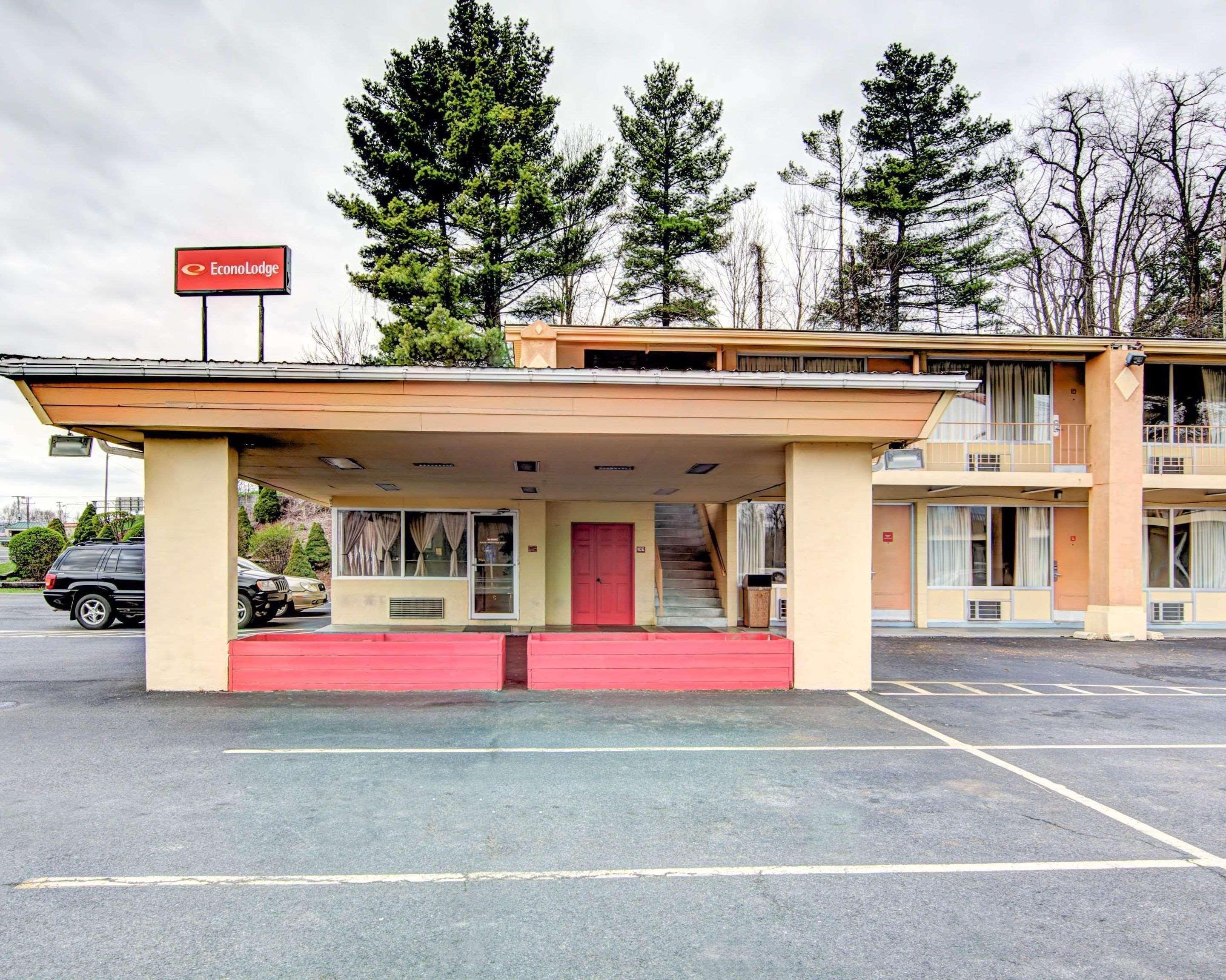 Econo Lodge Wytheville I-77 & I-81 Buitenkant foto